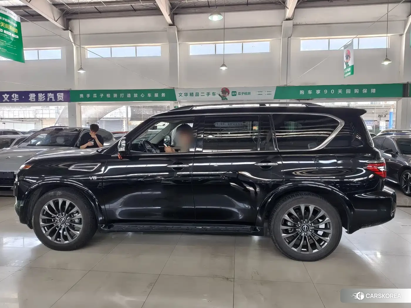 Nissan Toure 2022 Черный из Китая