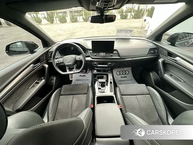 Audi Q5L Sportback 2023 Черный из Китая