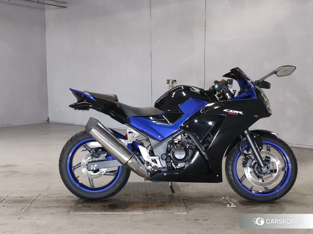 Проданный Honda CBR250R 2016 из Японии, фото 2