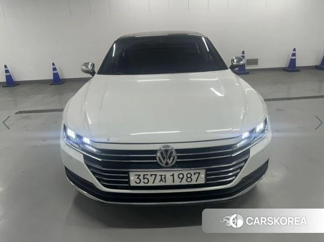 Volkswagen Arteon 2019 Белый из Кореи
