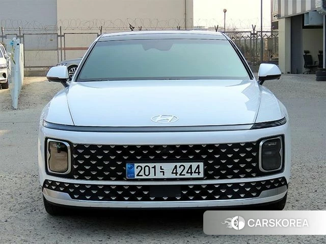 Hyundai Grandeur (GN7) 2023 Белый из Кореи