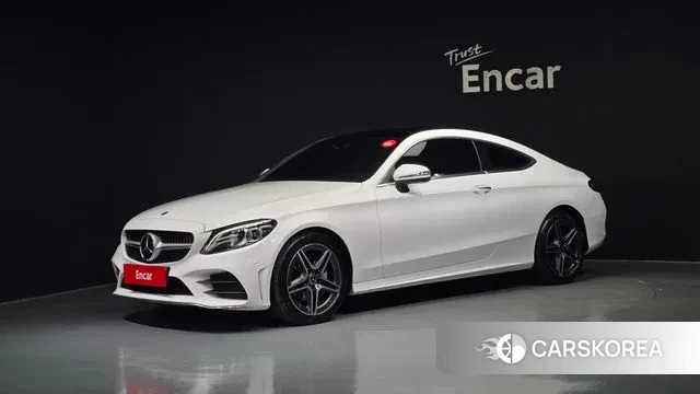 Mercedes-Benz C-Class W205 2021 Белый из Кореи