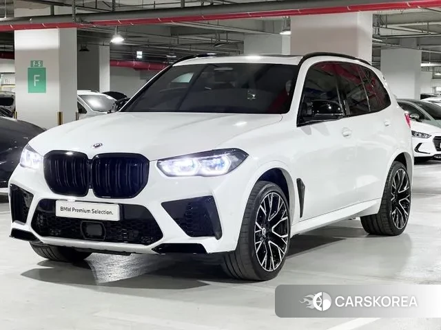 BMW X5M (G05) 2023 Белый из Кореи