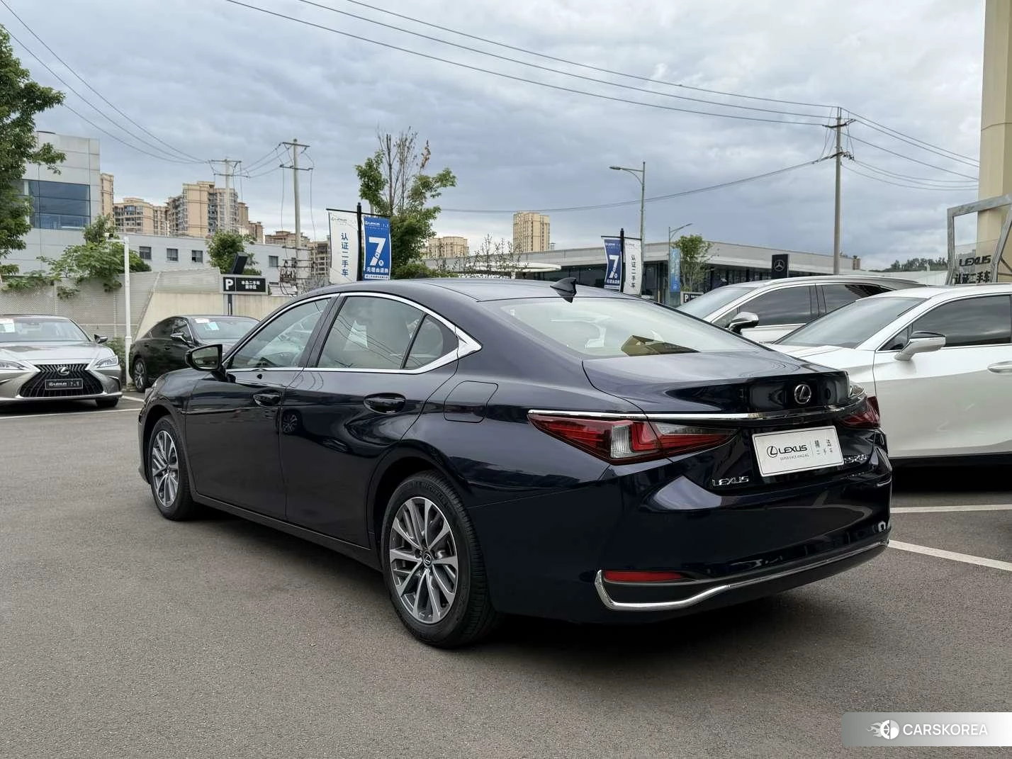 Lexus ES 2022 Синий из Китая