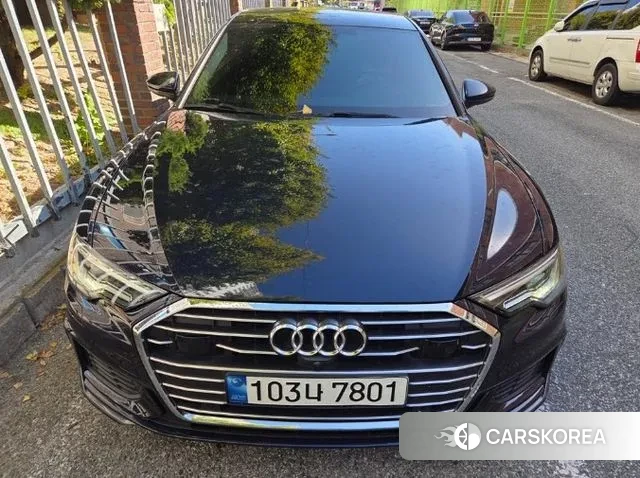 Audi A6 (C8) 2022 Синий из Кореи