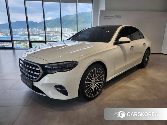 Mercedes-Benz E-Class W214 2025 Белый из Кореи