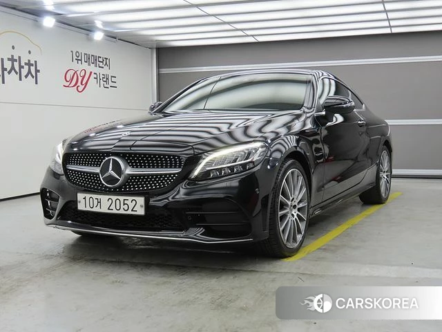 Mercedes-Benz C-Class W205 2019 Черный из Кореи