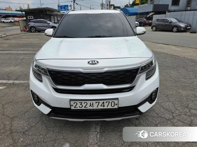 Kia Seltos 2020 Белый из Кореи