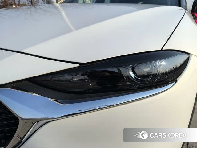 Mazda CX-4 2023 Белый из Китая