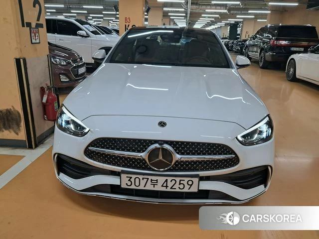 Mercedes-Benz C-Class W206 2025 Белый из Кореи