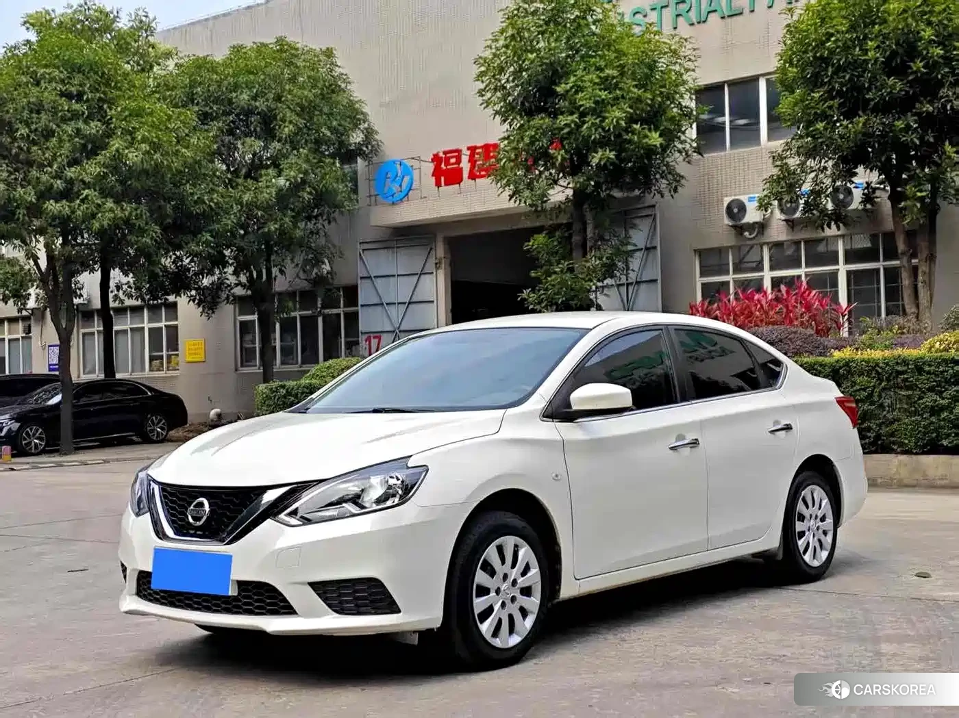 Nissan Xuan Yi 2021 Белый из Китая