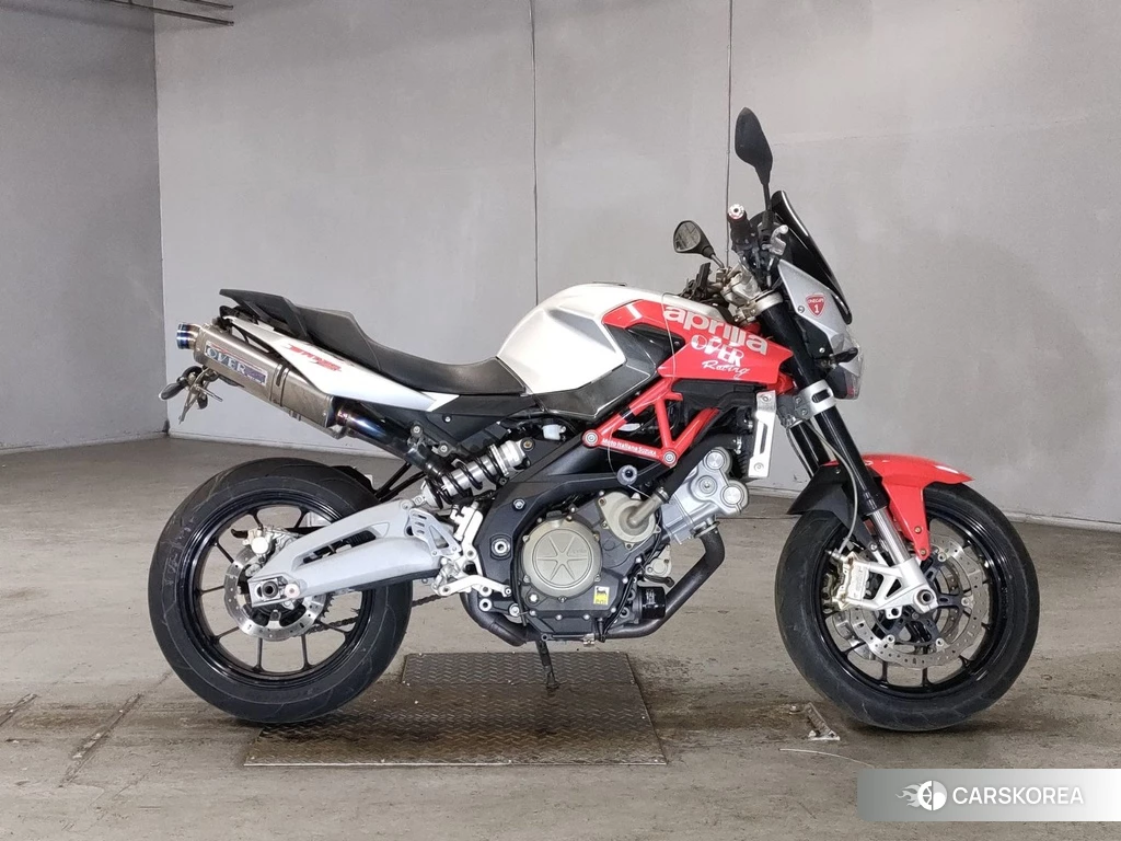 Проданный Aprilia SHIVER 750 2011 из Японии