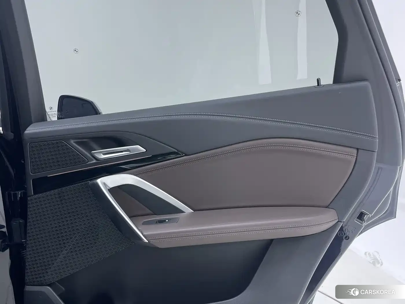 BMW X1 2023 Черный из Китая, фото 2