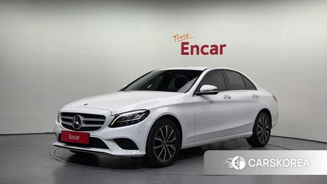 Mercedes-Benz C-Class W205 2019 Белый из Кореи