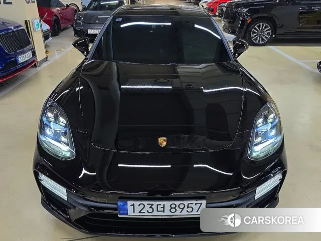 Porsche Panamera (971) 2022 Черный из Кореи