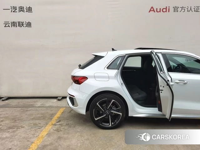 Audi A3 2023 Белый из Китая