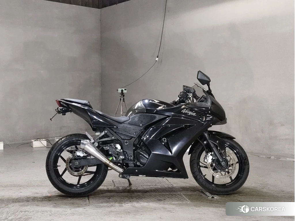 Проданный Kawasaki NINJA 250R id 4148003 из Японии