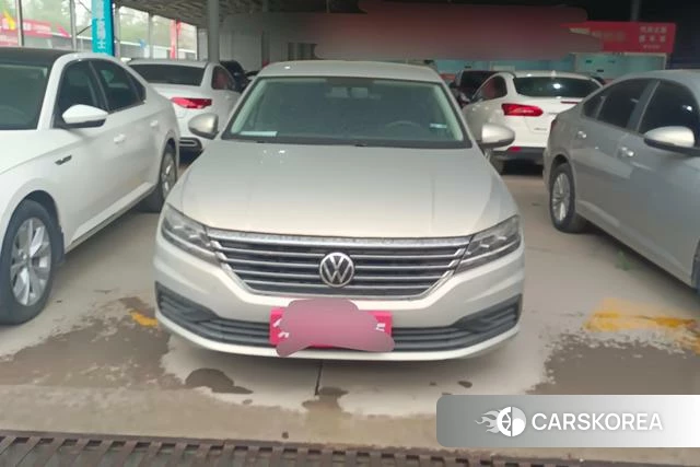 Volkswagen Lavida 2022 Шампань из Китая