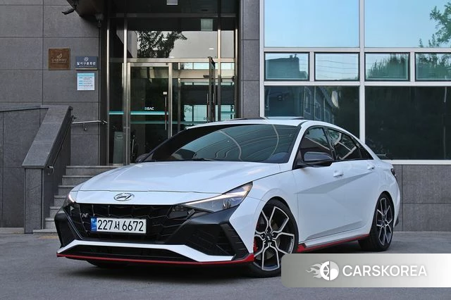 Hyundai Avante (CN7) 2022 Белый из Кореи