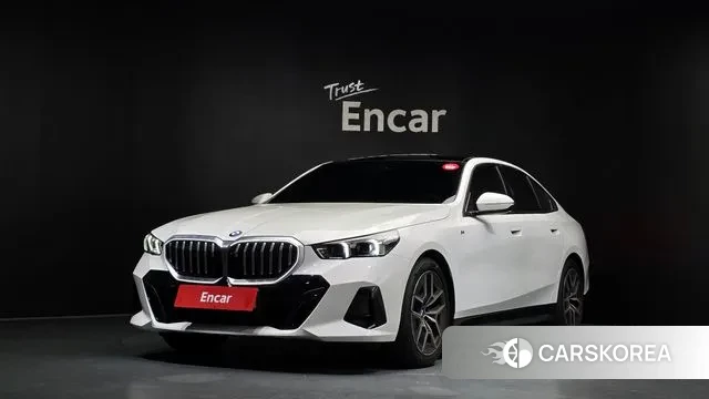 BMW 5 Series (G60) 2024 Белый из Кореи