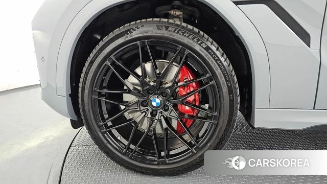 BMW X6 (G06) 2025 Серебристо-серый из Кореи