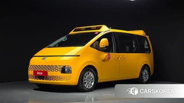 Hyundai Staria 2023 Желтый из Кореи