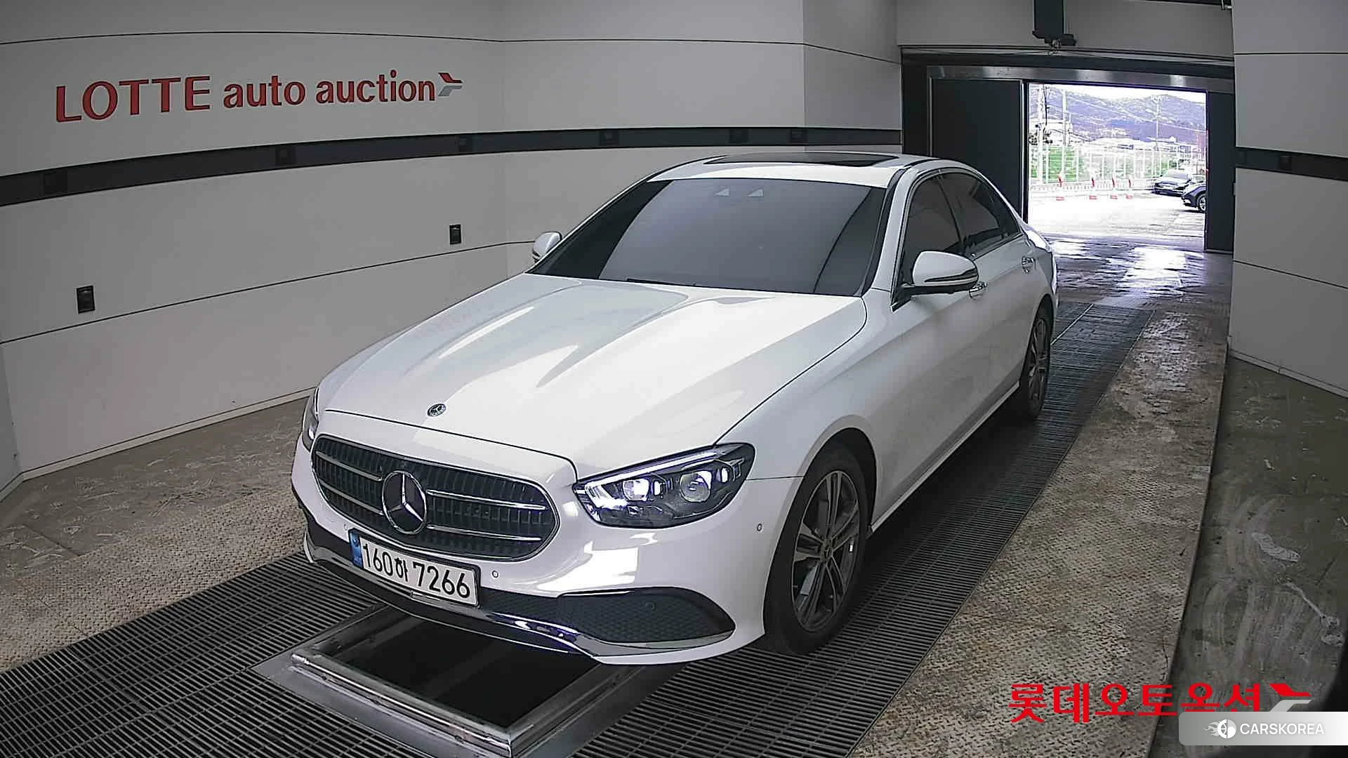 Mercedes-Benz Mercedes-Benz E350 4MATIC 2021 Белый из Кореи