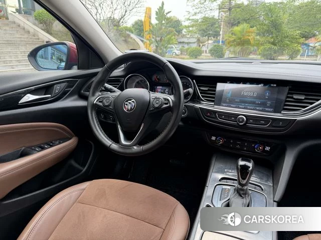 Buick Regal 2019 Красный из Китая
