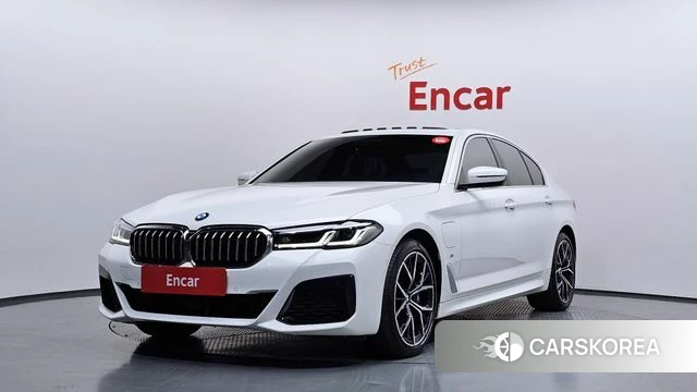 BMW 5 Series (G30) 2021 Белый из Кореи