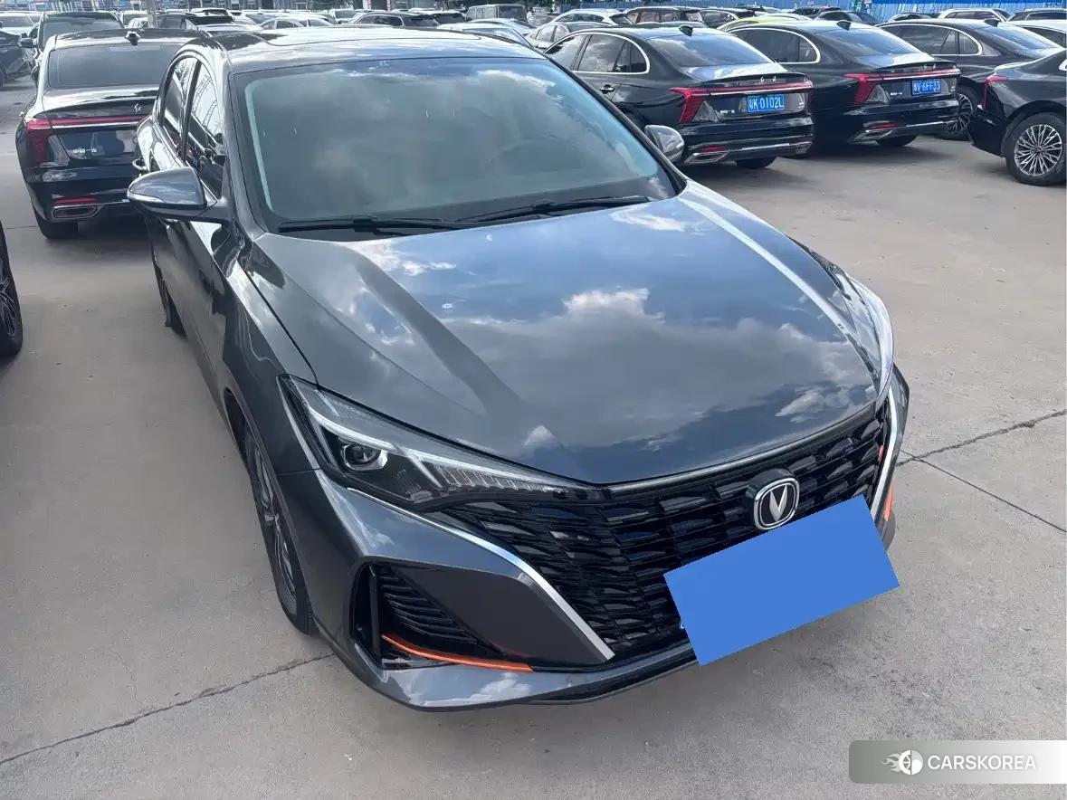 Chang'an Yidong 2025 Silver/gray из Китая