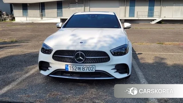 Mercedes-Benz E-Class W213 2023 Белый из Кореи