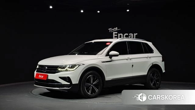 Volkswagen Tiguan second Generation 2022 Белый из Кореи