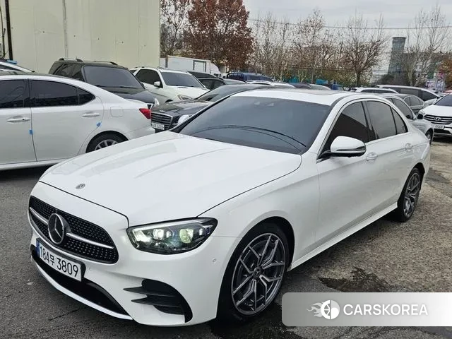 Mercedes-Benz E-Class W213 2020 Белый из Кореи