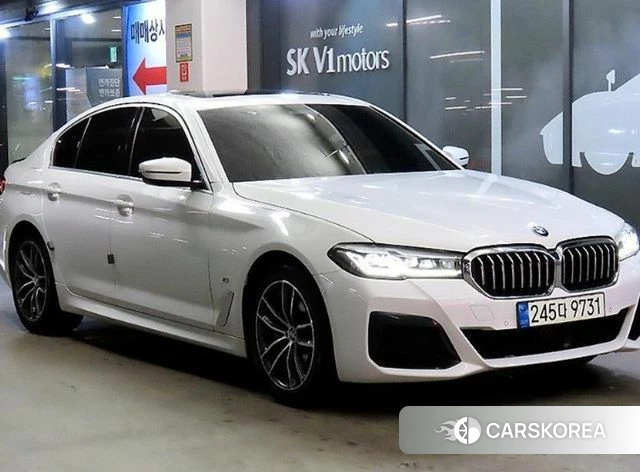 BMW 5 Series (G30) 2021 Белый из Кореи