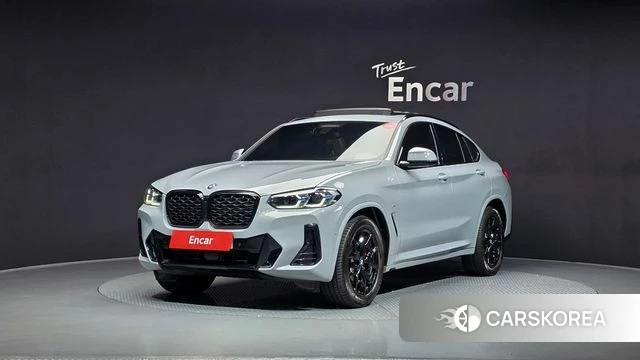 BMW X4 (G02) 2022 Светло-серебряный цвет из Кореи