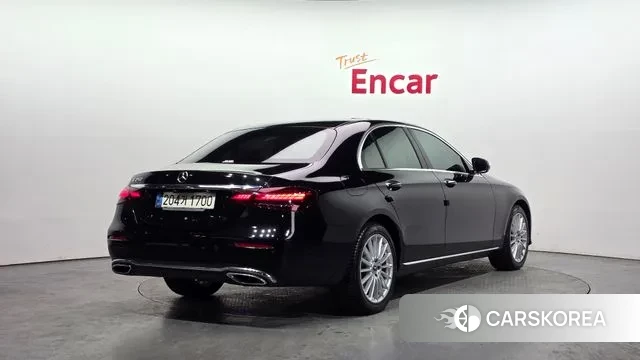 Mercedes-Benz E-Class W213 2021 Черный из Кореи