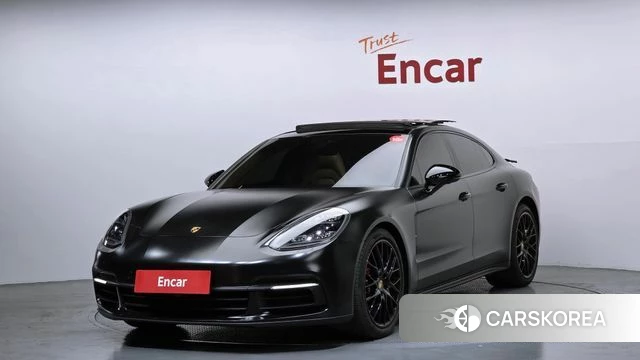 Porsche Panamera (971) 2018 Черный из Кореи