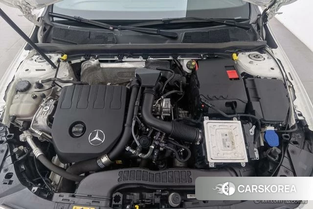 Mercedes-Benz Class A 2021 Белый из Китая