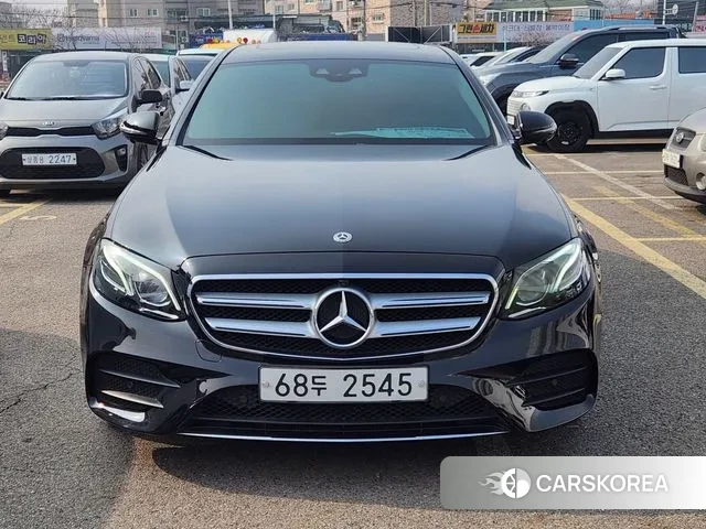Mercedes-Benz E-Class W213 2019 Черный из Кореи