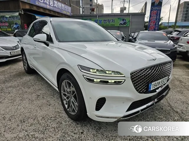 Genesis GV70 2023 Белый из Кореи