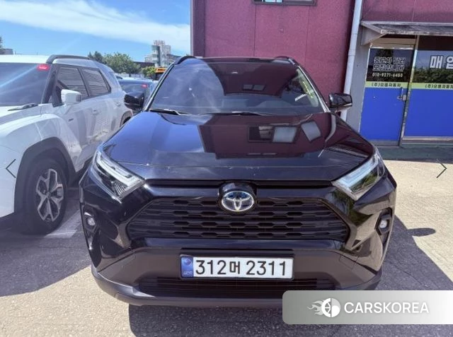 Toyota RAV4 5th Generation 2022 Черный из Кореи