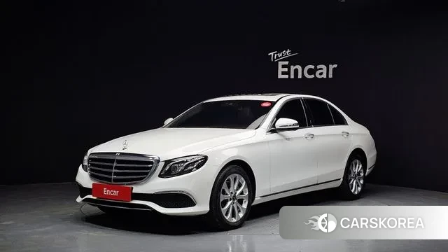 Mercedes-Benz E-Class W213 2020 Белый из Кореи