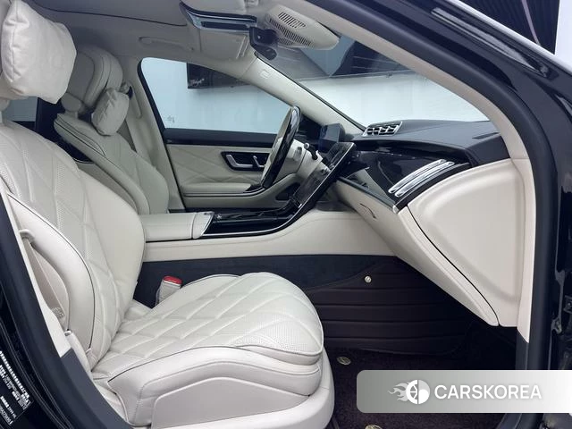 Mercedes-Benz Maybach S-class 2024 Черный из Китая