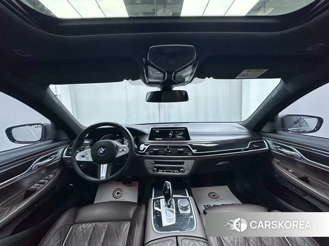 BMW 7 series 2021 Темно-серый из Китая