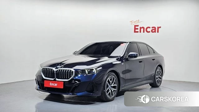 BMW 5 Series (G60) 2025 Черный из Кореи