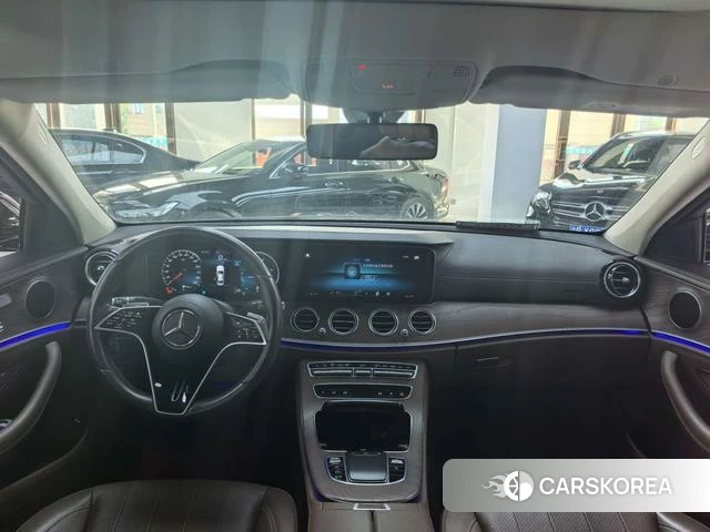 Mercedes-Benz E-class 2021 Черный из Китая