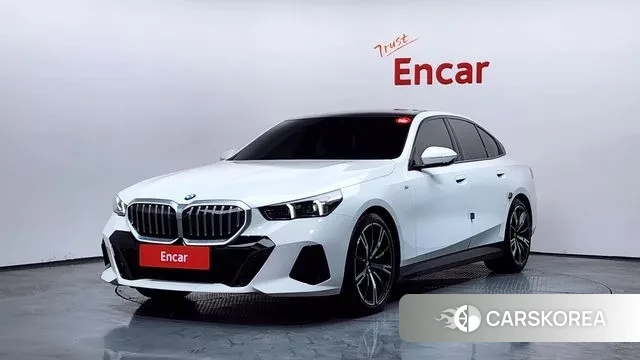 BMW 5 Series (G60) 2024 Белый из Кореи