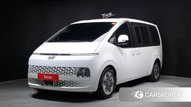 Hyundai Staria 2023 Белый из Кореи