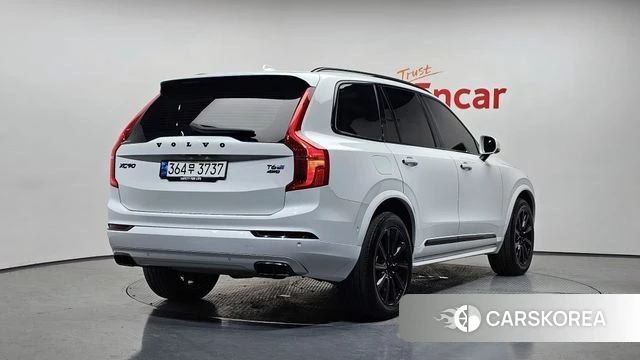 Volvo XC90 second Generation 2019 Белый из Кореи