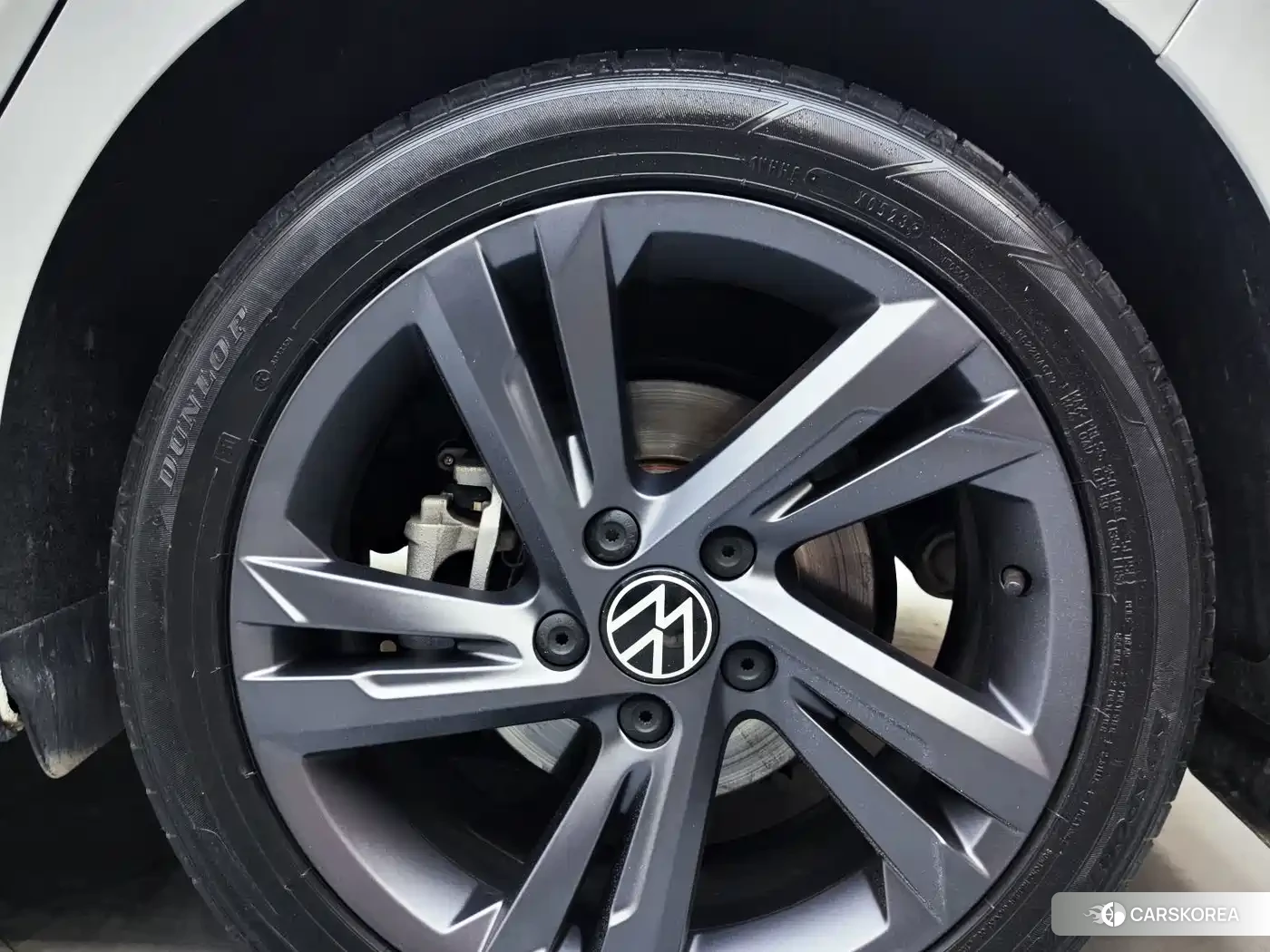 Volkswagen Golf 2023 Белый из Китая